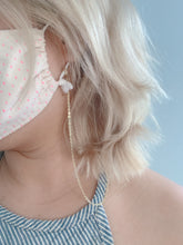 Load image into Gallery viewer, Signature Mask Chain