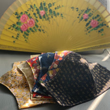 Load image into Gallery viewer, Gold Chinese Calligraphy Mask