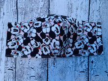 Load image into Gallery viewer, Light Pink Toss Mickey Mask